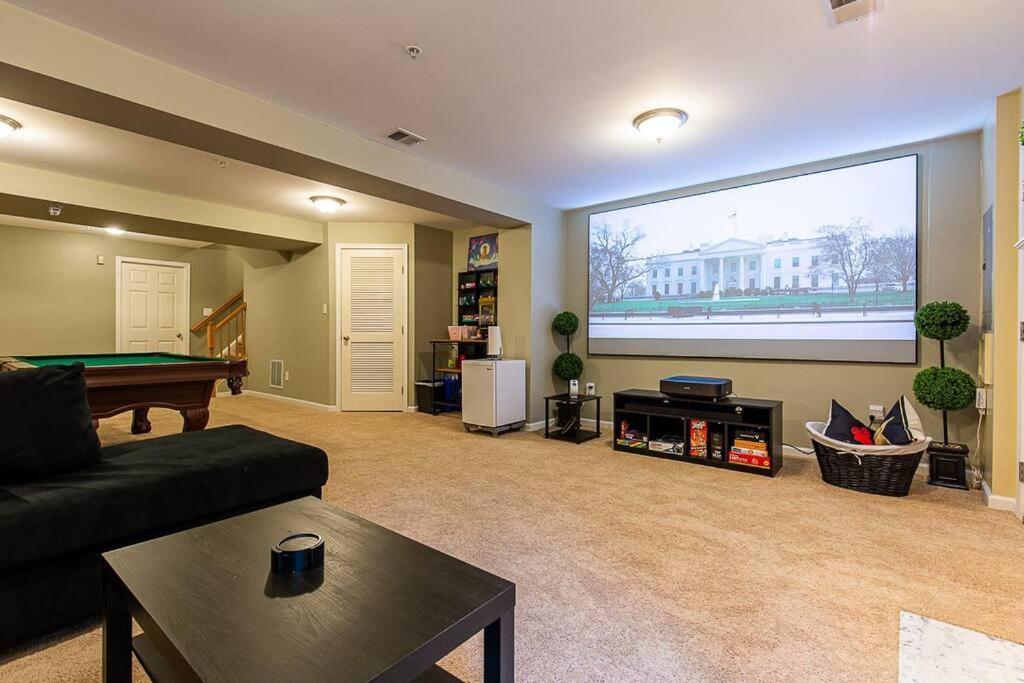 Вилла The Nest At Harmony Woods: Lux Dc Getaway + Office Джермантаун Экстерьер фото
