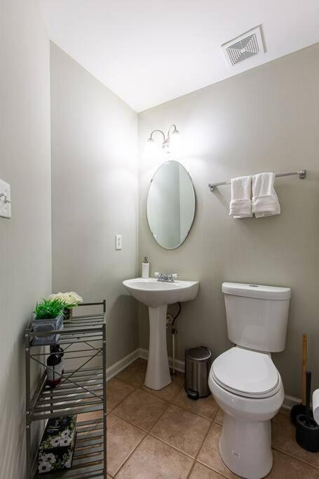 Вилла The Nest At Harmony Woods: Lux Dc Getaway + Office Джермантаун Экстерьер фото